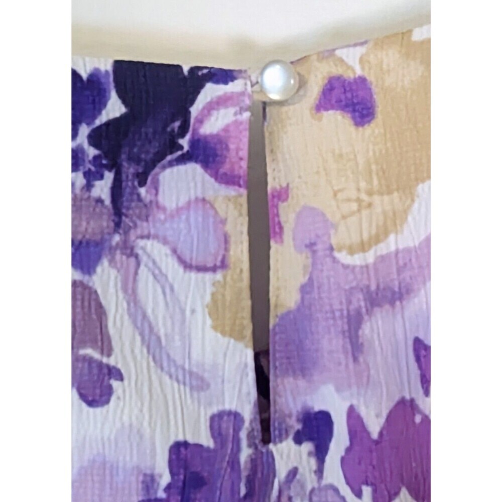 Alfred Dunner Petite Floral Short Sleeve Blouse Purple 10P Laser Cut V-Neck - Picture 5 of 7